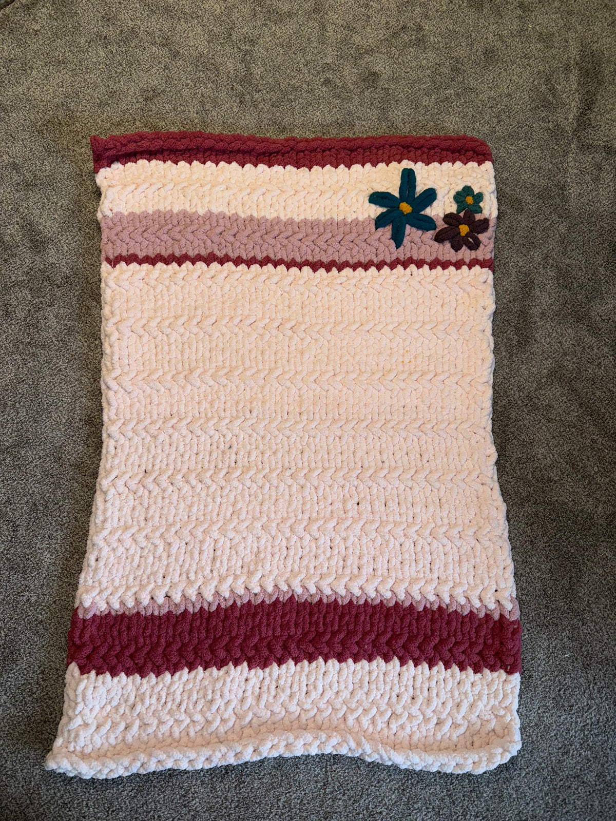 Chunky knit blankets