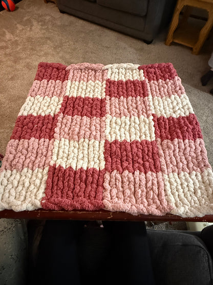 Chunky knit blankets